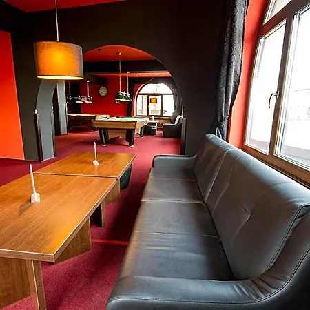 Hotel Max International & 3*