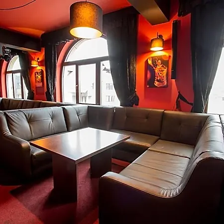 Hotel Max International &