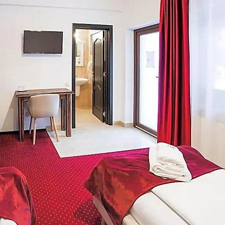 Max International & 3* Braşov