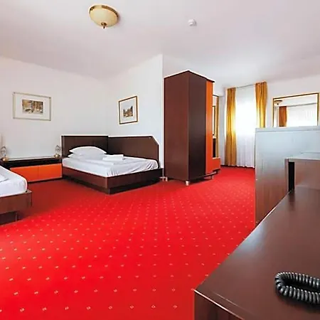 Hotel Max International & Braşov
